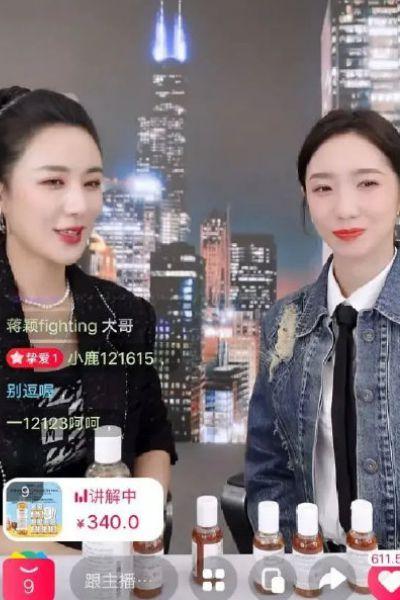 明星网红同框对比解析,颜值与人气巅峰对决