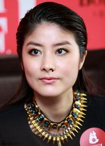 菱形脸明星网红图片女,菱形脸魅力四射，揭秘明星网红的时尚秘诀