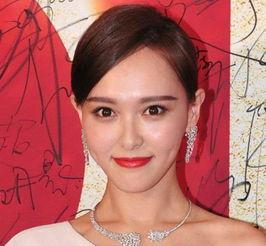 白姓明星网红是谁,揭秘娱乐圈新晋流量担当