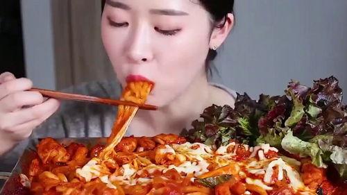 有什么明星网红美食的,探寻明星同款美味之旅