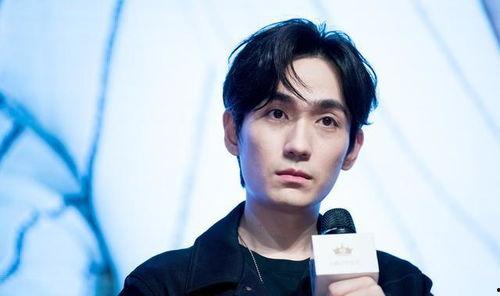 最火的男明星网红,揭秘当红男明星网红的崛起之路